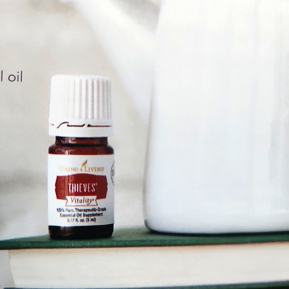 Thieves Vitality 5ml Essential Oil Sealed Nwt - Picture 4 of 7